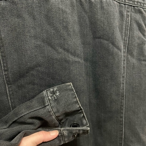 Old Navy Boyfriend Jean Jacket Black Denim Metal Button Sherpa Lined Women Sz M - Picture 7 of 9